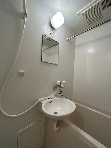 洗面設備　使いやすい洗面所です