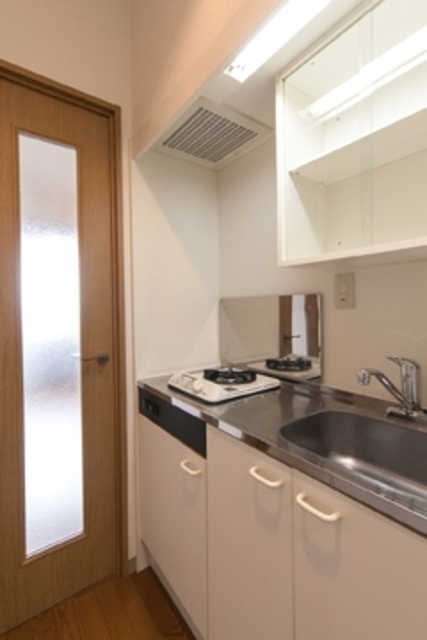 キッチン　※写真は同タイプ住戸です。