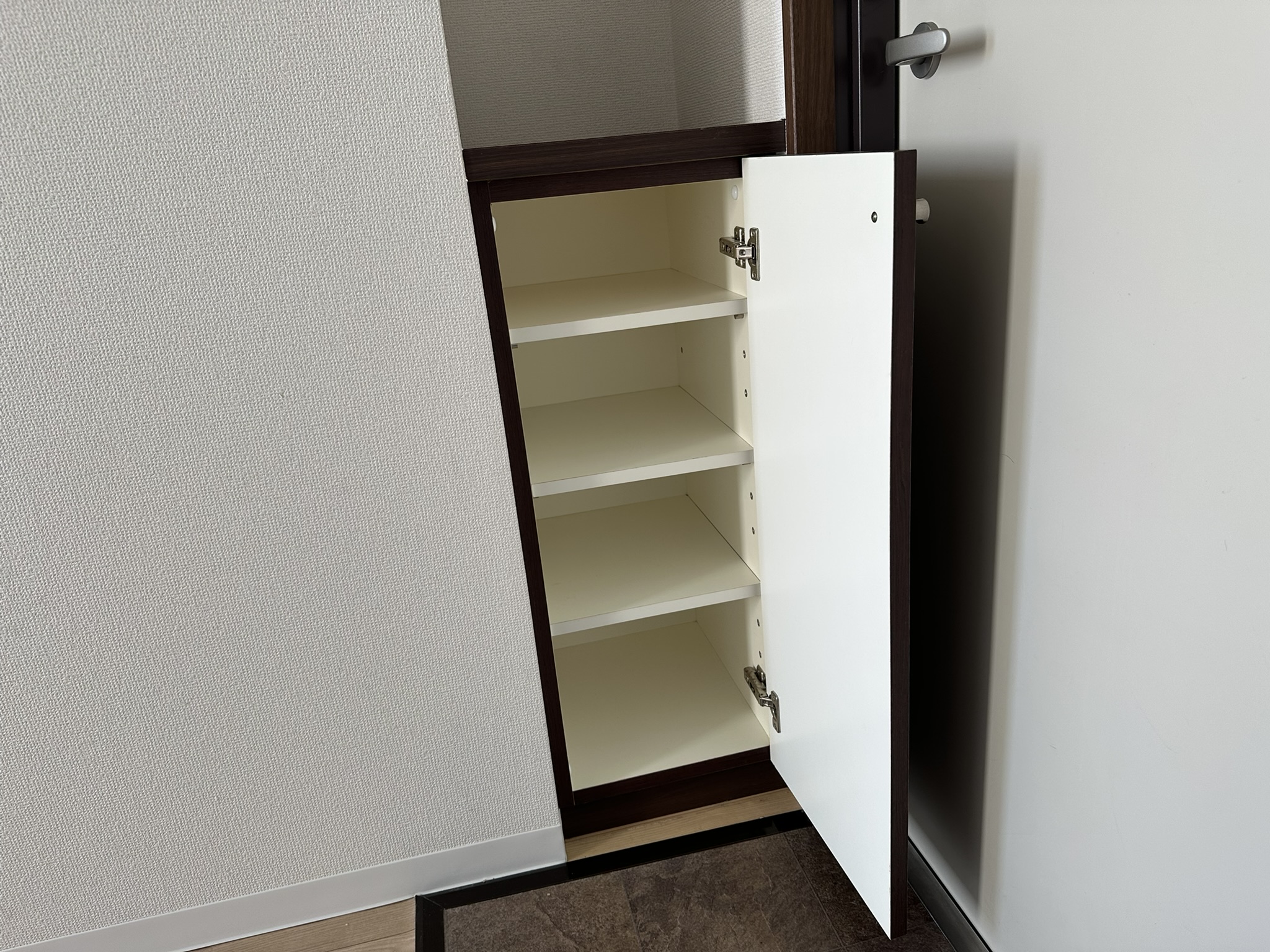 収納　シューズボックス