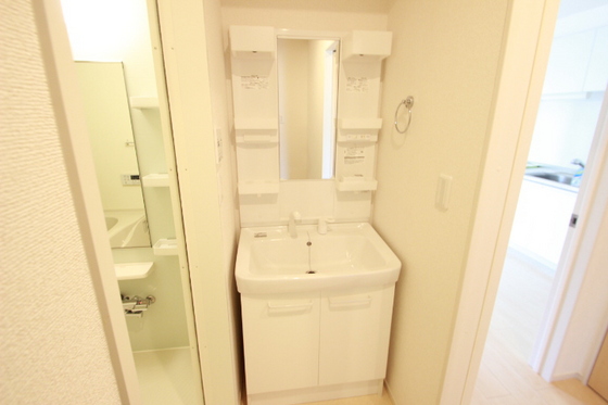 洗面設備　※別部屋の写真です