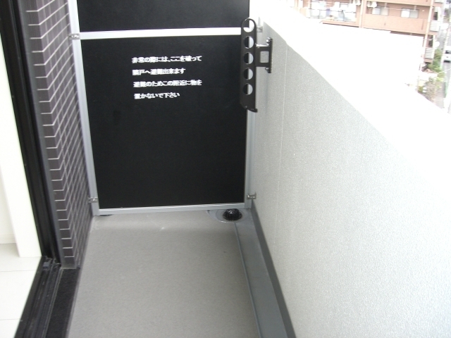 バルコニー　バルコニー