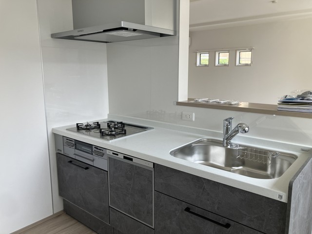キッチン　※写真は同タイプ住戸です。