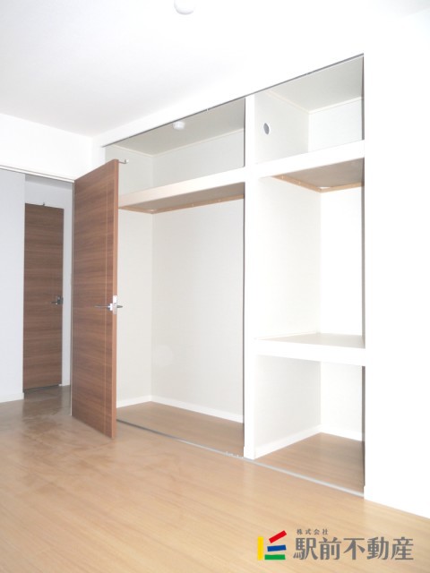 収納　収納扉付きます☆