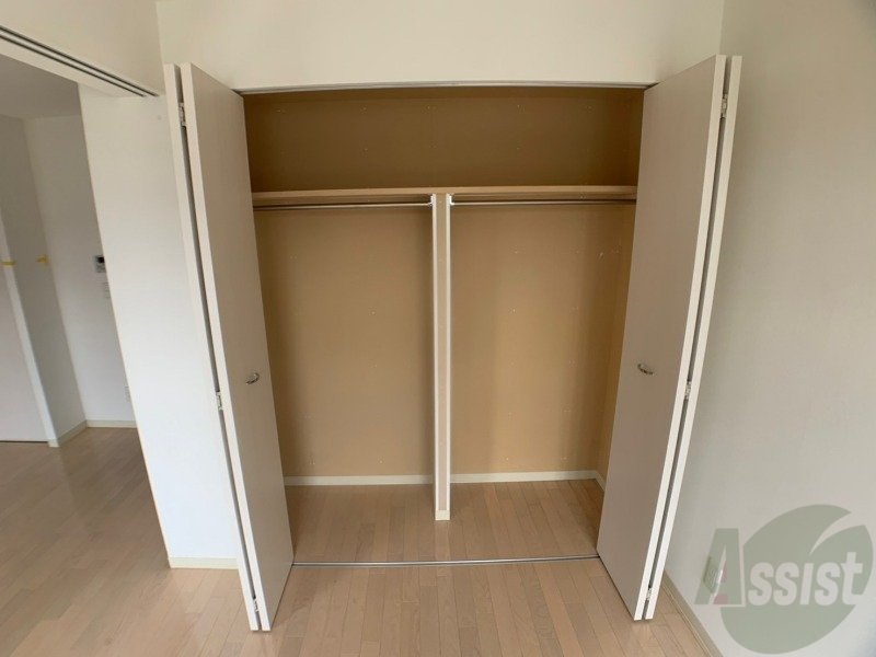 収納　クローゼット。荷物がたくさんあっても問題ないですね。