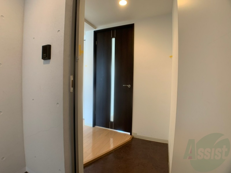 玄関　玄関からの様子を撮影してみました。動線になります。