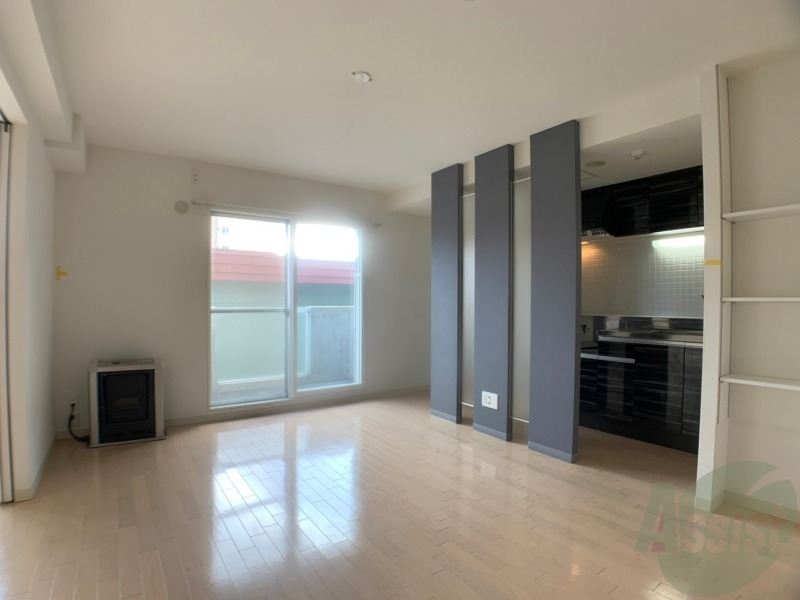 居室・リビング　広くてキレイなＬＤＫが広がっていて、充実した生活が送れそう。