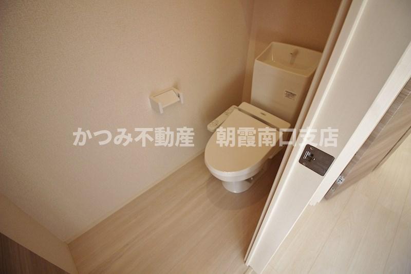 トイレ　同物件別号室参考写真