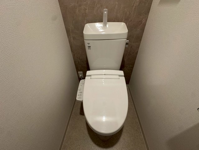 トイレ　シャワー付き