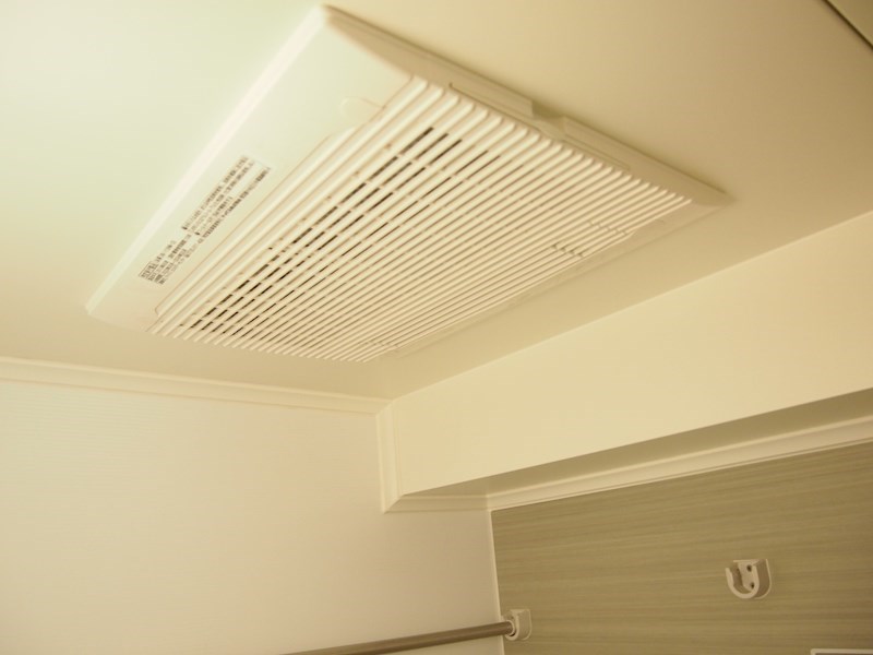 バス・シャワールーム　浴室乾燥機