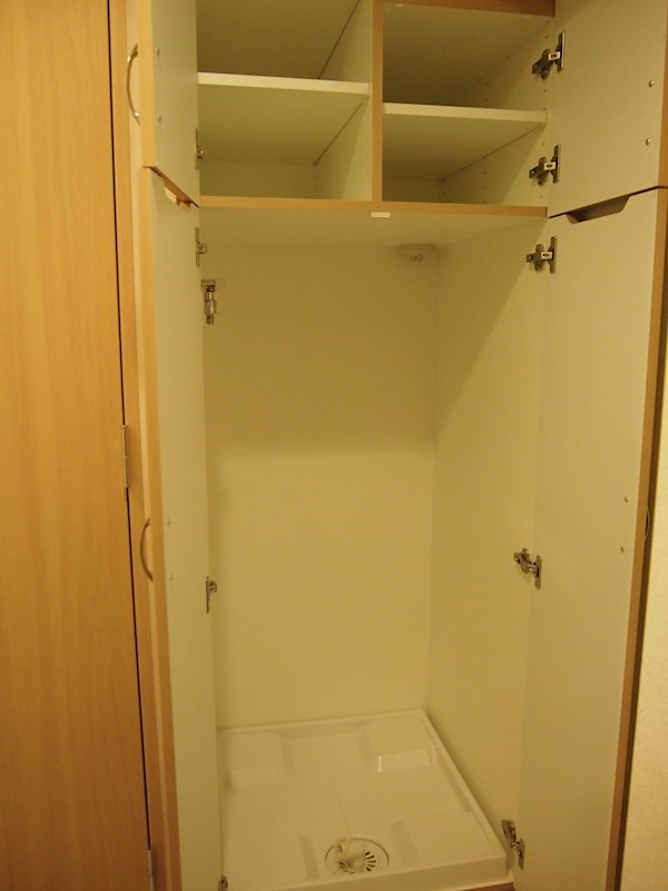 洗面設備　洗濯機置場