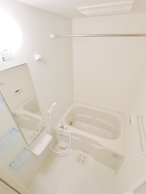 バス・シャワールーム　★お問い合わせはタウンハウジング神奈川橋本店まで★