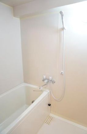 バス・シャワールーム　日々の疲れを癒すお風呂付です
