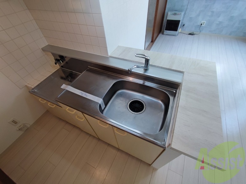 キッチン　ガスキッチンです。２口コンロが設置できます。