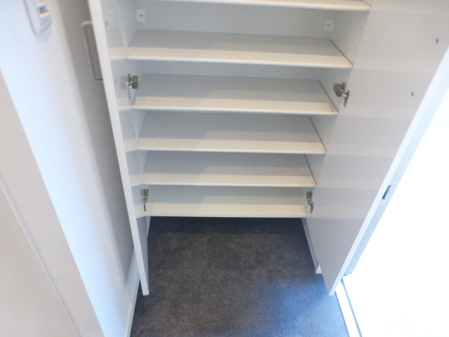 玄関　トールタイプ　シューズBOX付