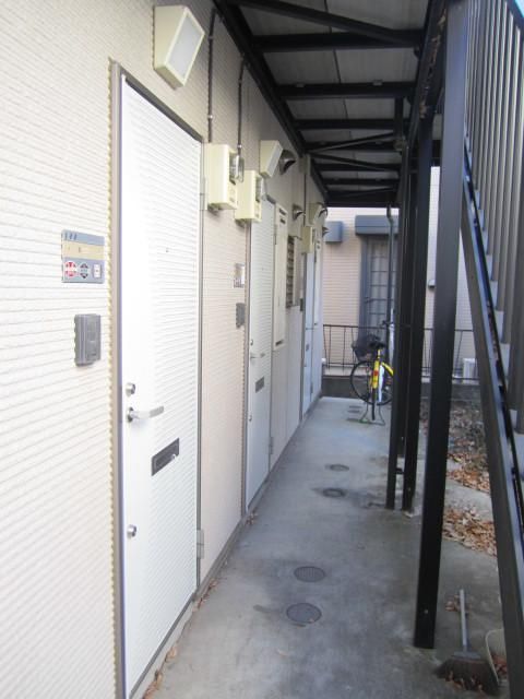 エントランス　外観・周辺部分