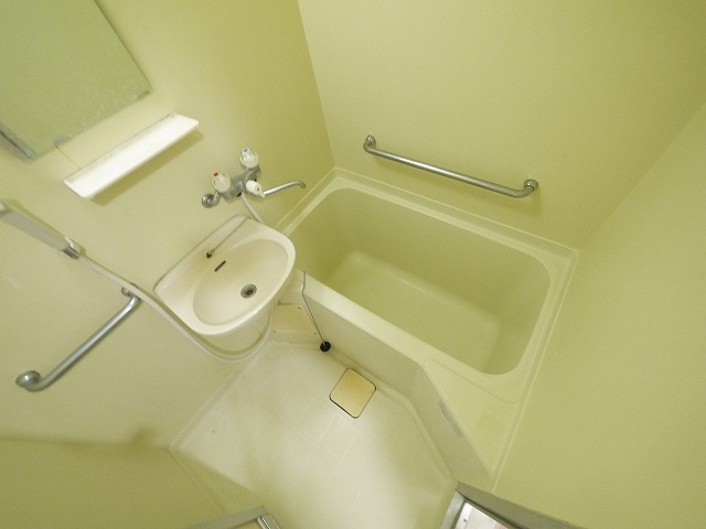 バス・シャワールーム　日々の暮らしに欠かせないお風呂です