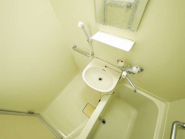 その他設備　忙しい朝には欠かせない洗面所です