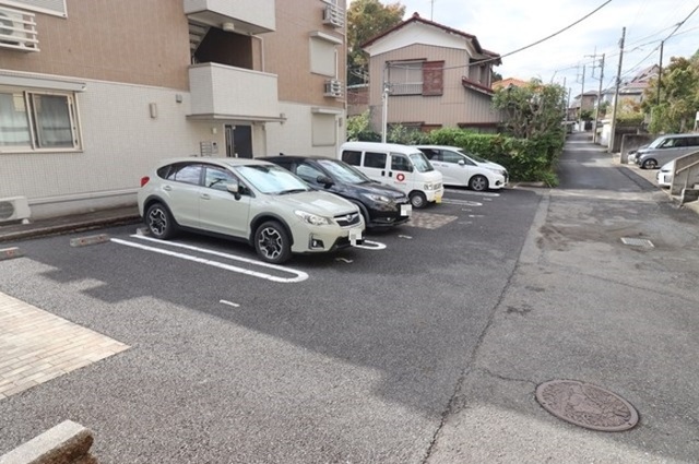 駐車場　駐車場