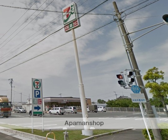 コンビニ　セブンイレブン（コンビニ）まで207m