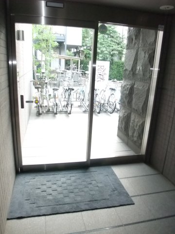 その他共有部分　無料の自転車駐輪場あり