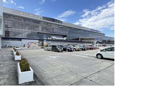 ショッピングセンター　エアポートウォーク（ショッピングセンター）まで456m