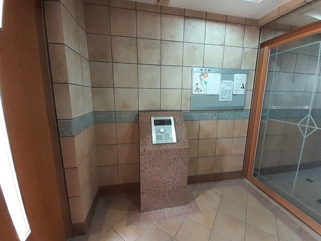 セキュリティ　オートロックで安心です