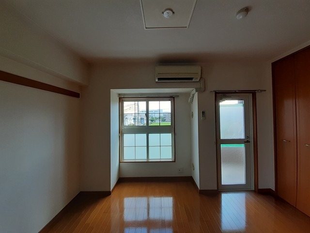 その他設備　エアコン付で一年中快適です