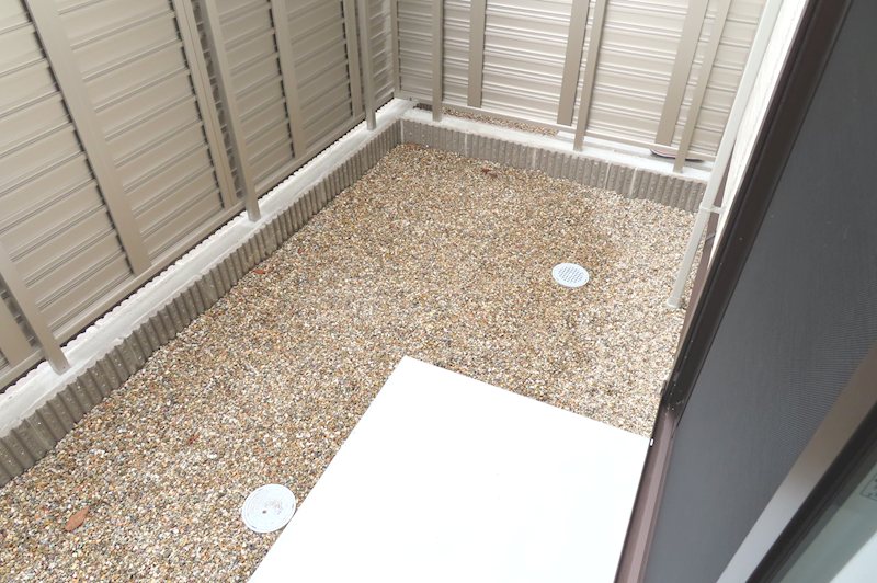 バルコニー　同物件別部屋