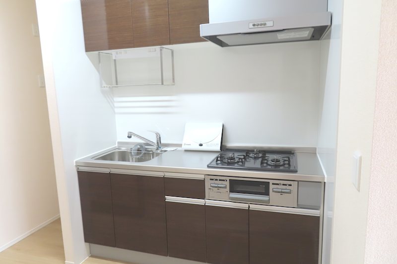 キッチン　同物件別部屋