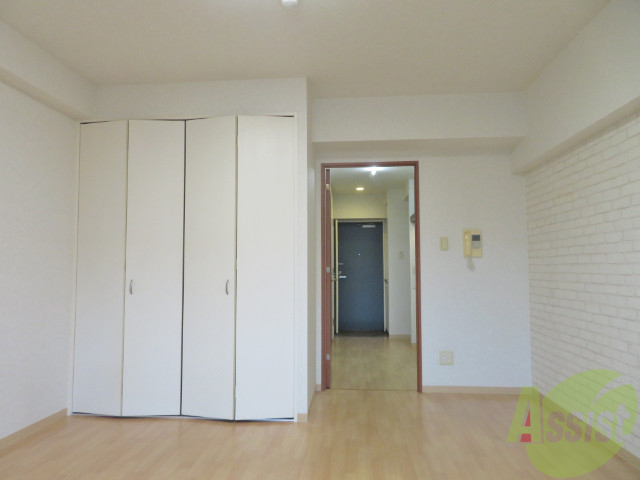 居室・リビング　とても広いリビングです陽当たりがとてもいいですね