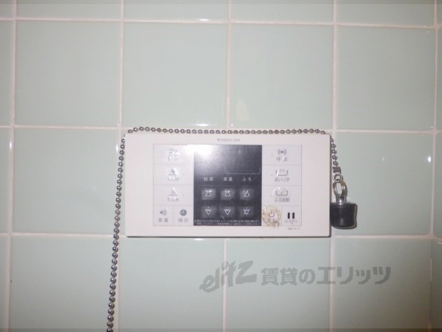 その他設備　給湯器リモコン