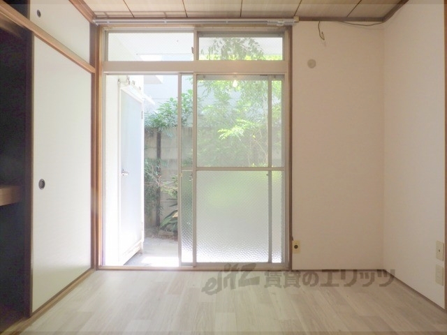 居室・リビング　洋室