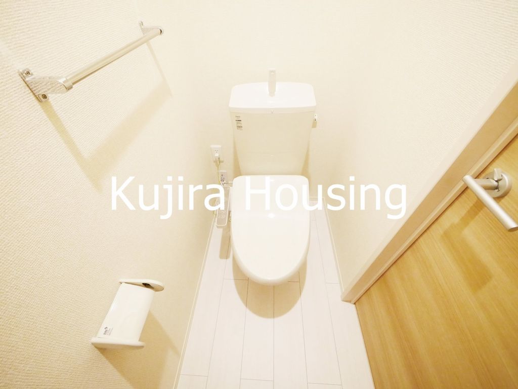 トイレ　温水洗浄便座です★