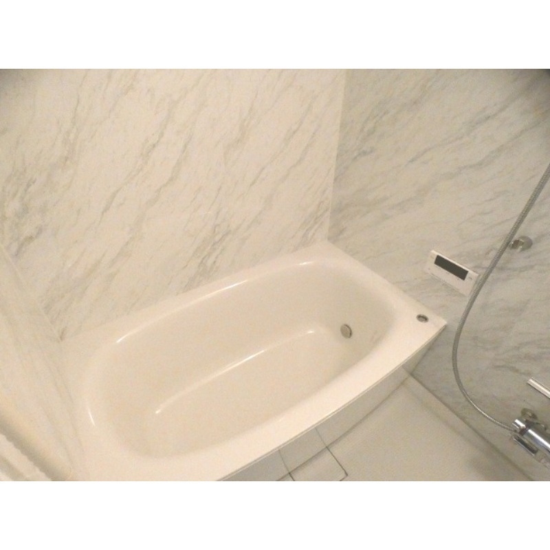 バス・シャワールーム　経済的な追いだき機能付き