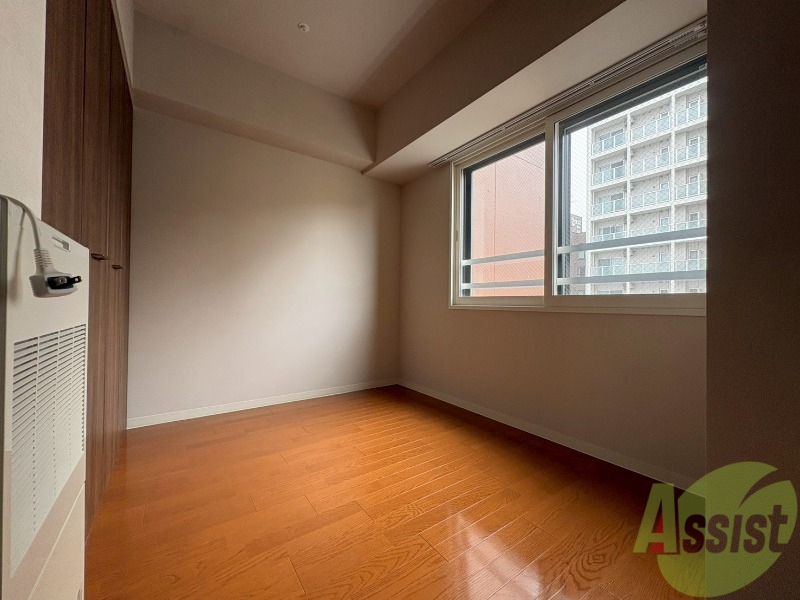 その他部屋・スペース　寝室です。十分な広さがありますね。