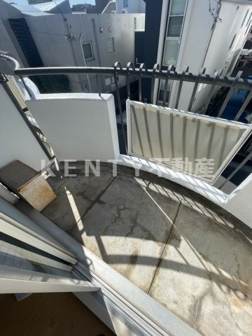 バルコニー　お洗濯にも便利なバルコニー付き