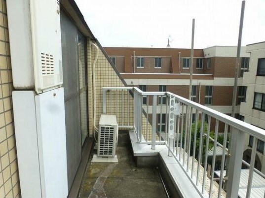 バルコニー　他部屋の参考写真です