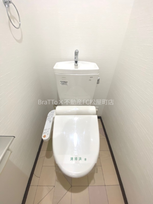 トイレ　トイレ（ウォシュレット付）