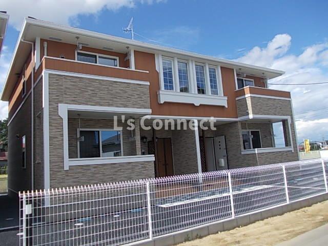 建物外観　２０１４年築のアパートです。