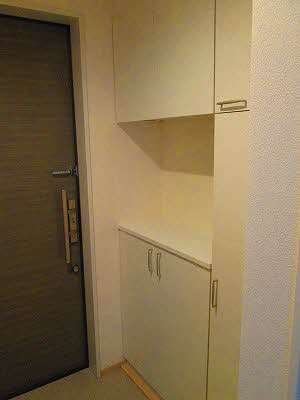 玄関　シューズボックス