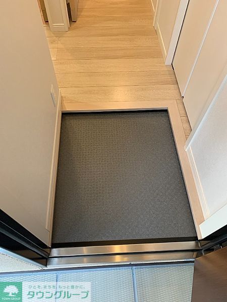 玄関　★お問い合わせはタウンハウジングまで★