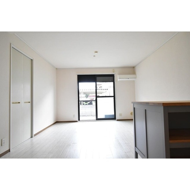 居室・リビング　※別室転載