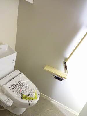 トイレ　温水洗浄便座