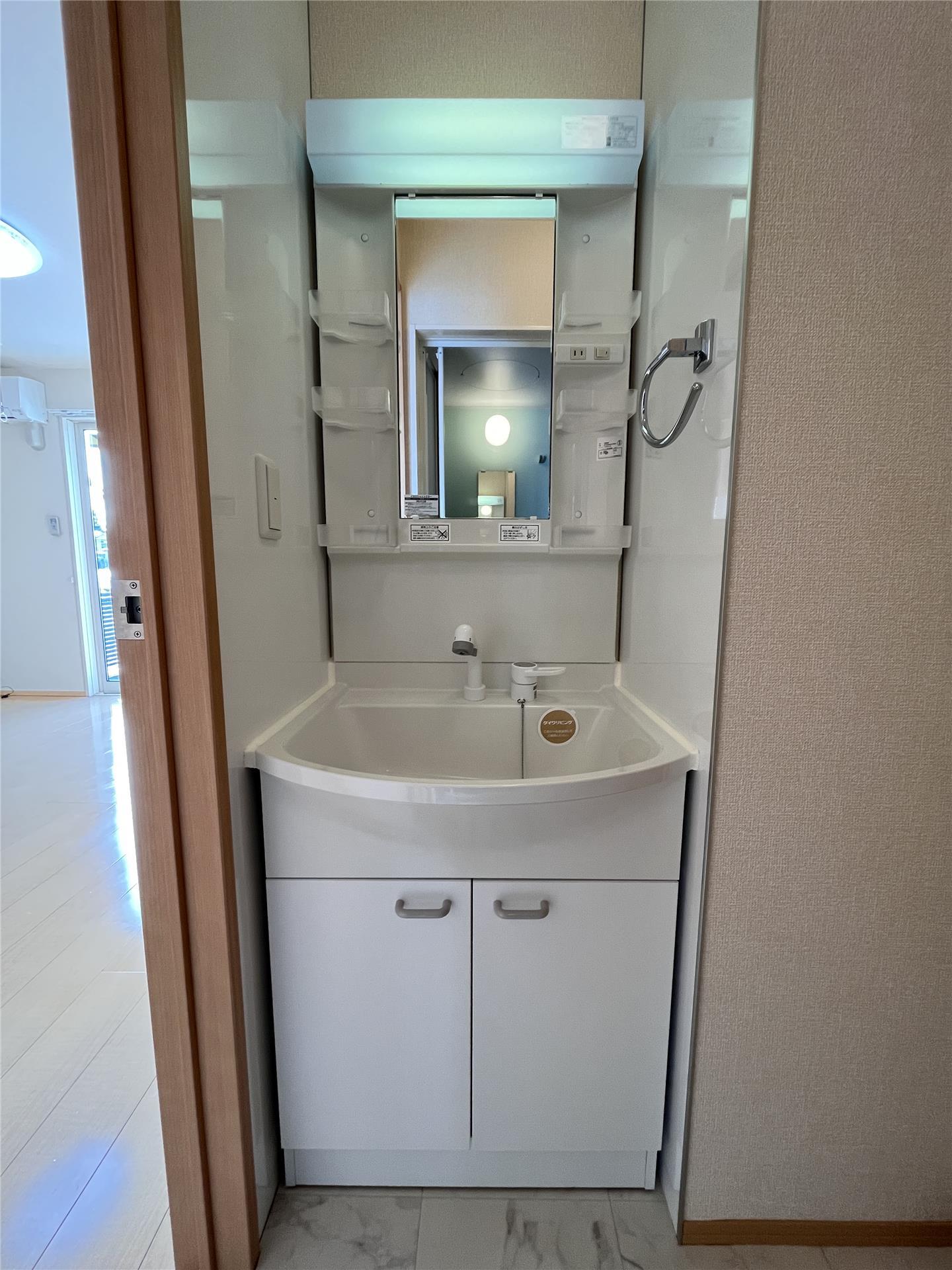 洗面設備　洗髪洗面化粧台