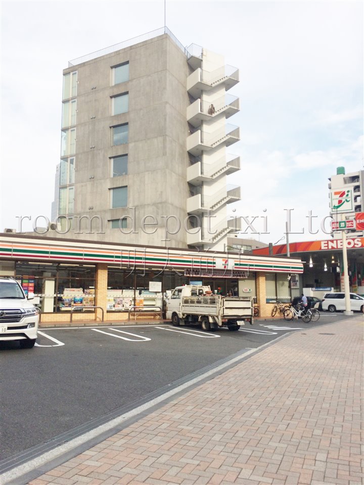 コンビニ　セブンイレブン　渋谷本町3丁目店（コンビニ）まで243m