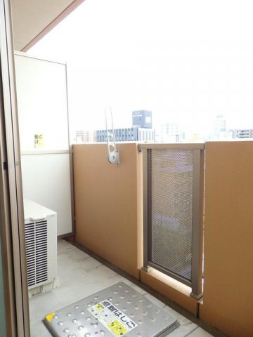 バルコニー　落ち着いた時間を過ごせるバルコニーです