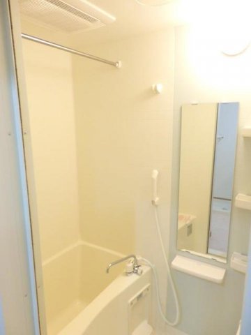 バス・シャワールーム　きれいなお風呂です