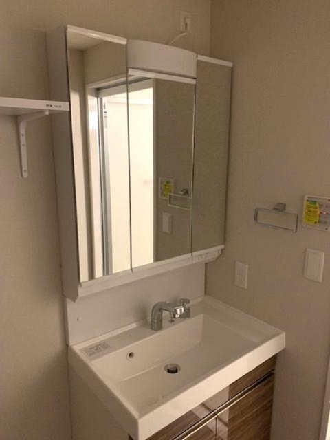 洗面設備　洗髪洗面化粧台