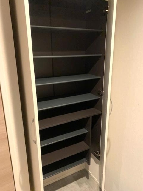 玄関　シューズボックス