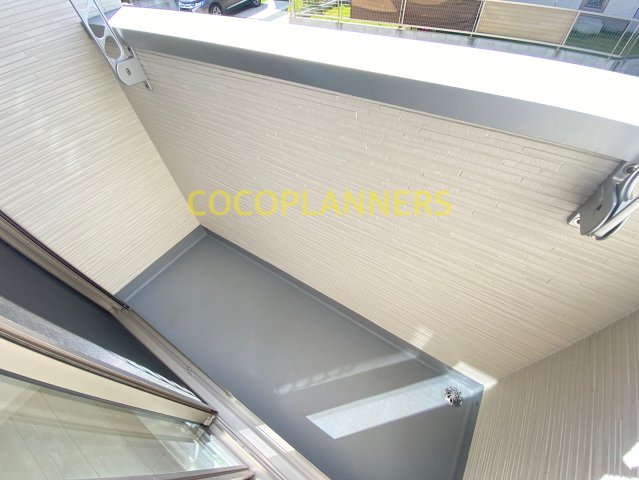 バルコニー　※別号室の写真です。現況優先となります。